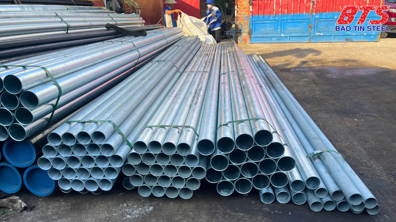Các yếu tố ảnh hưởng đến giá ống mạ kẽm Hòa Phát