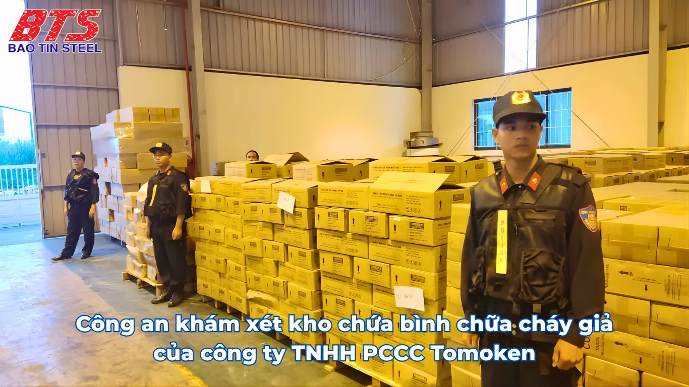 Công an khám xét kho bình chữa cháy của Tomoken
